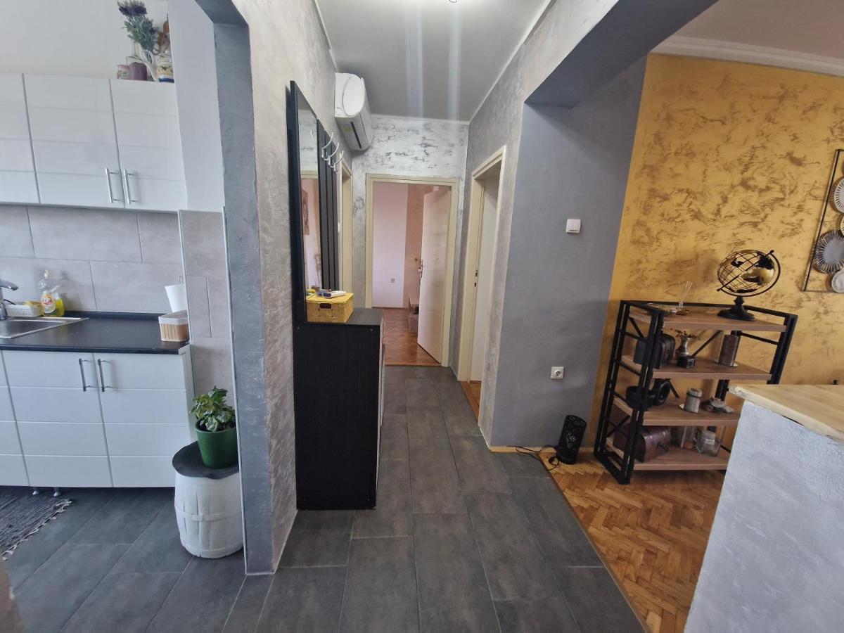 Ferienwohnung Aparmani Djuric Subotica Exterior foto