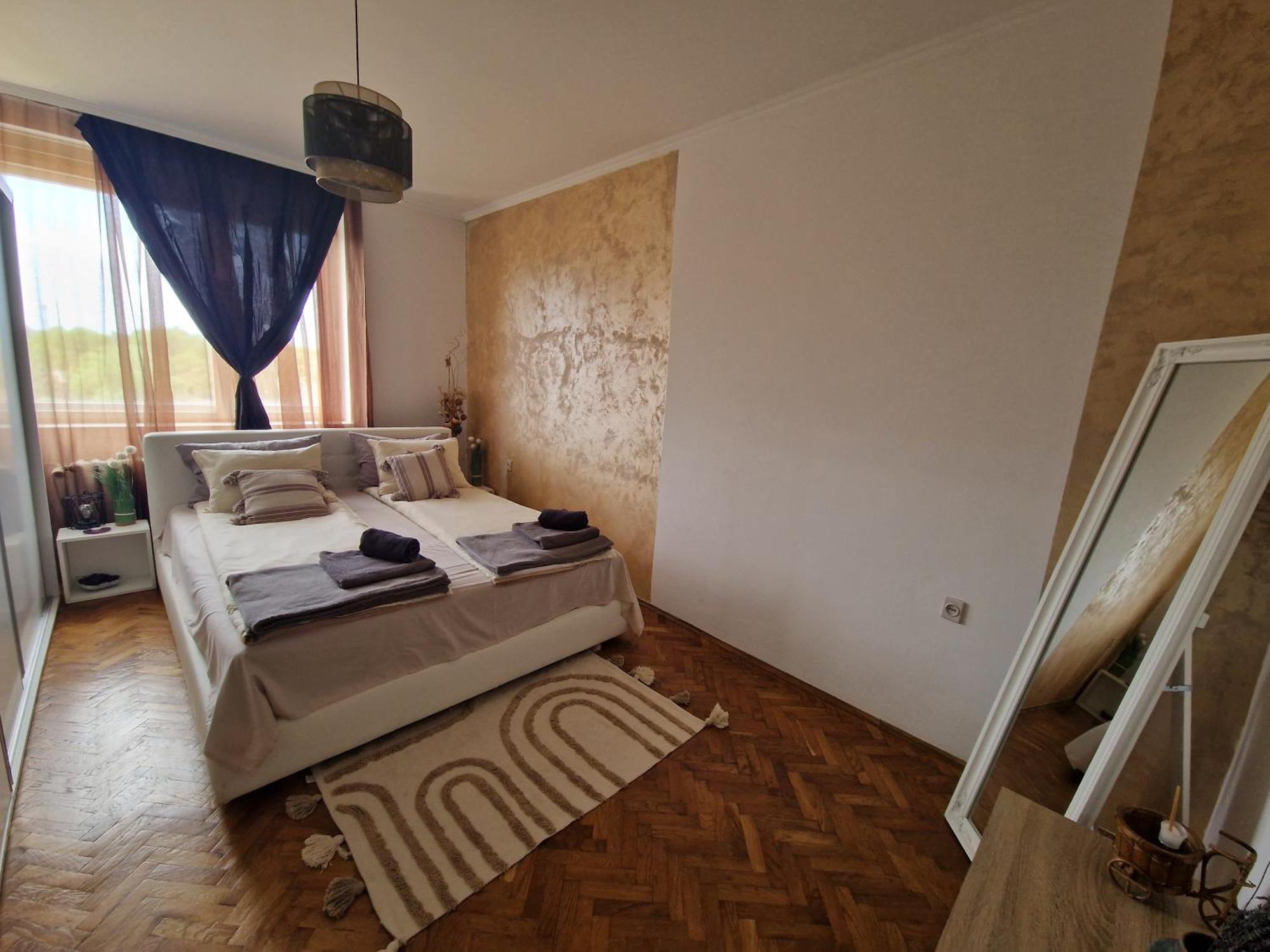Ferienwohnung Aparmani Djuric Subotica Exterior foto