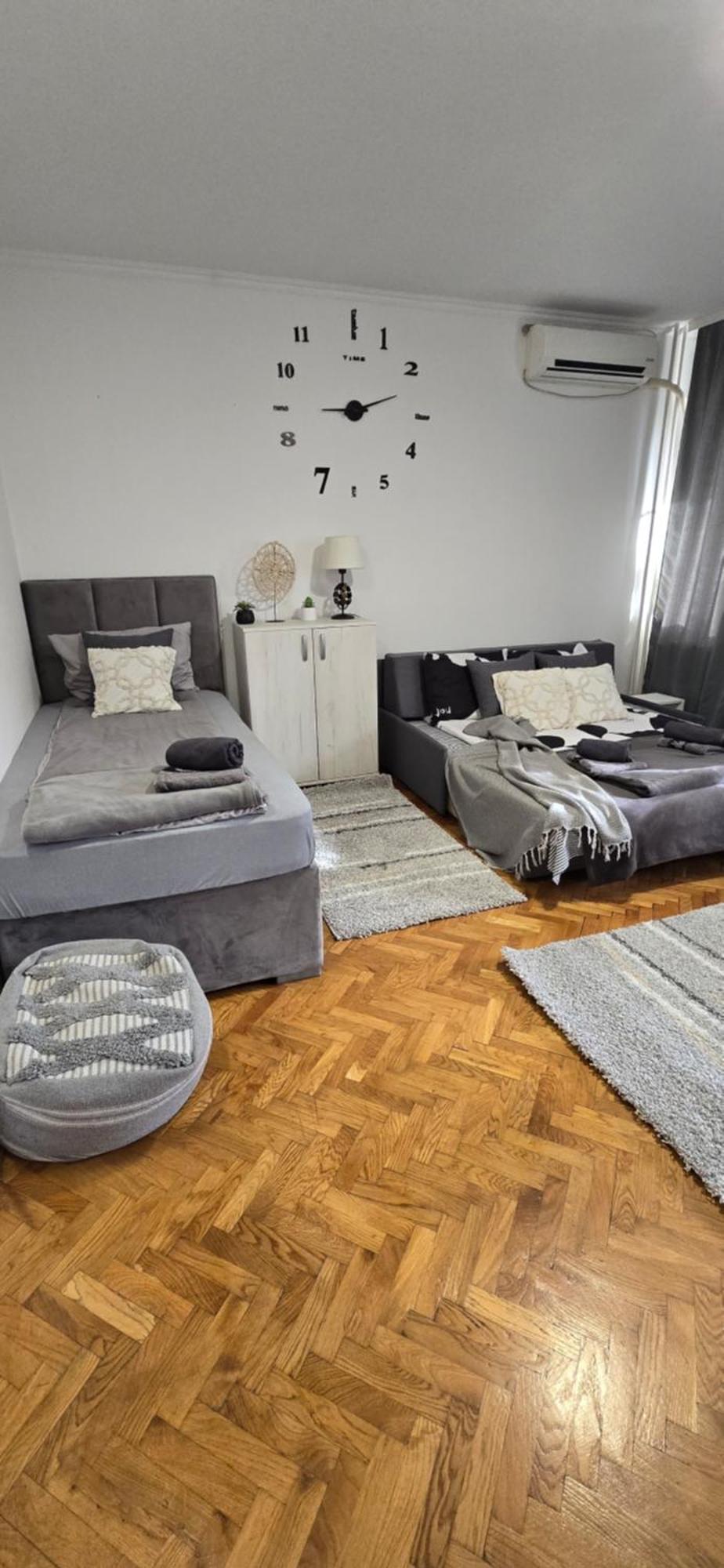Ferienwohnung Aparmani Djuric Subotica Exterior foto